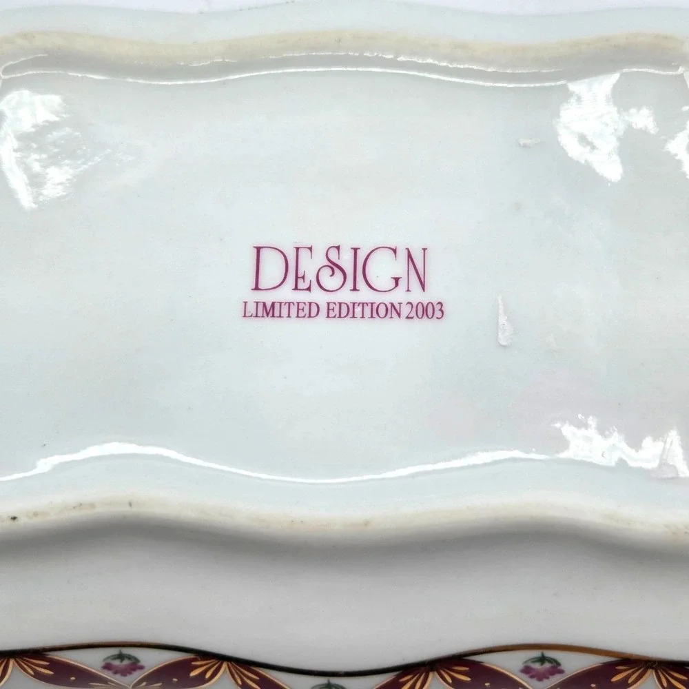 2003 Limited Edition Ceramic Trinket‎ Box Burgundy Gold - Ornate Jewelry Case